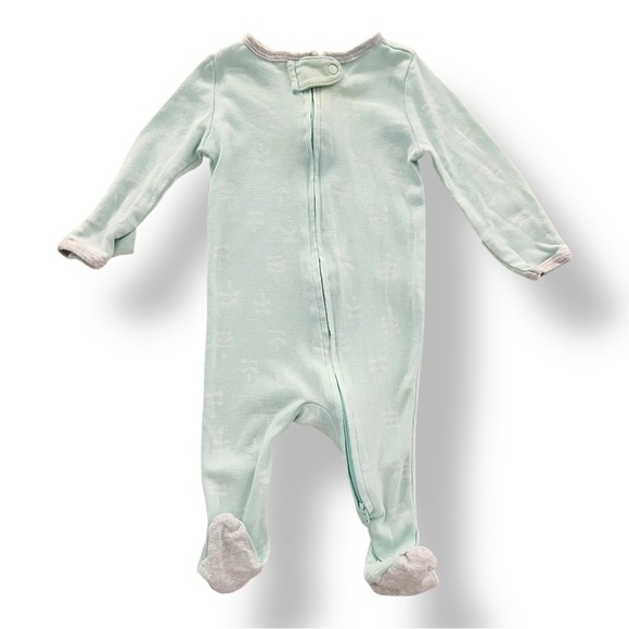cloud island | Bundle of Footie Sleepers (0-3 mos) ☁️ - Picture 2 of 4